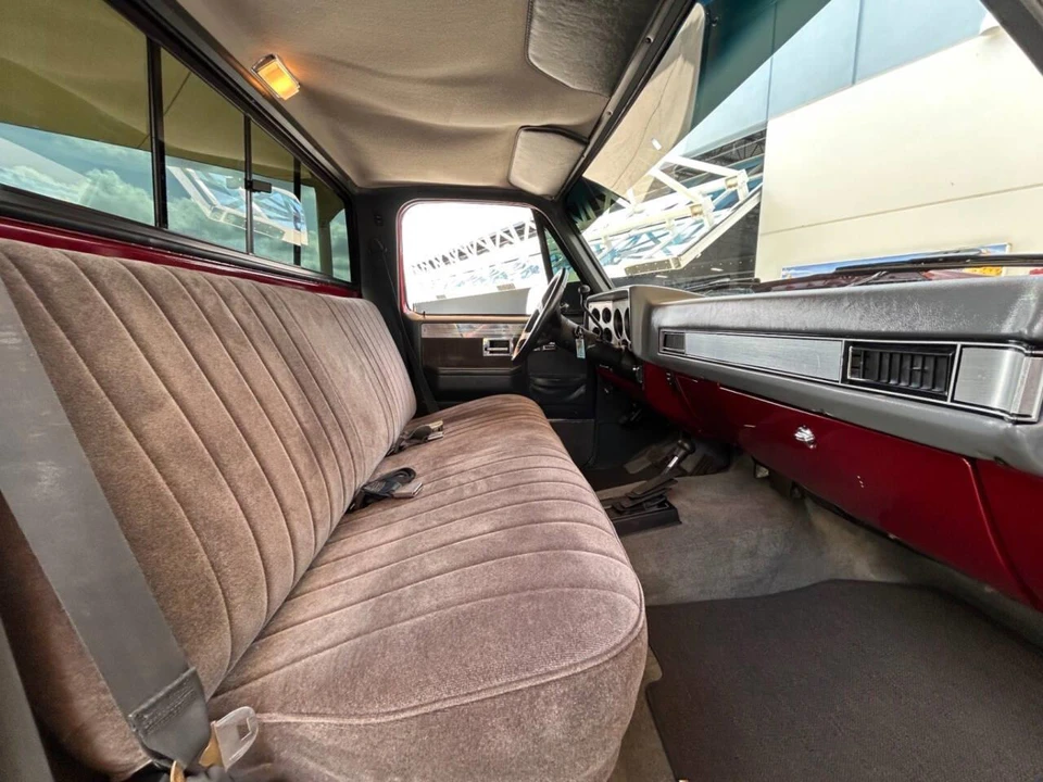 1987 Chevrolet C/K 3rd Gen - Image 26 of 31