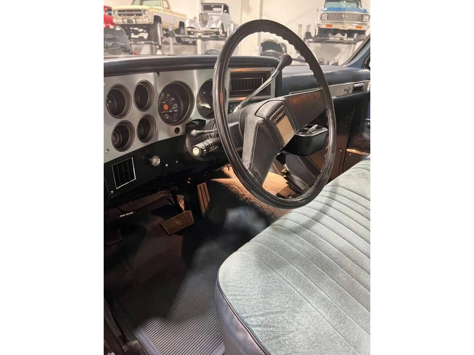 1987 Chevrolet C/K 3rd Gen - Image 24 of 31