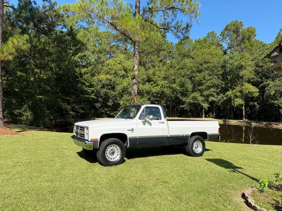 1987 Chevrolet C/K 3rd Gen - Image 2 of 18