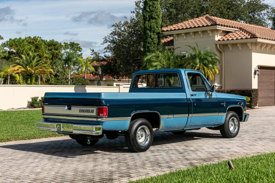 1987 Chevrolet C/K 3rd Gen - Image 3 of 31