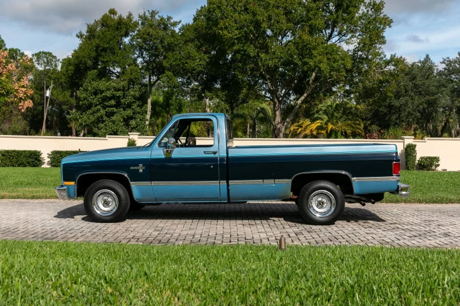1987 Chevrolet C/K 3rd Gen - Image 2 of 31