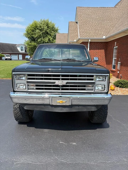 1987 Chevrolet C/K 3rd Gen - Image 2 of 10