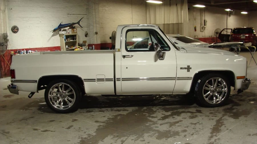 1987 Chevrolet C/K 3rd Gen - Image 2 of 15