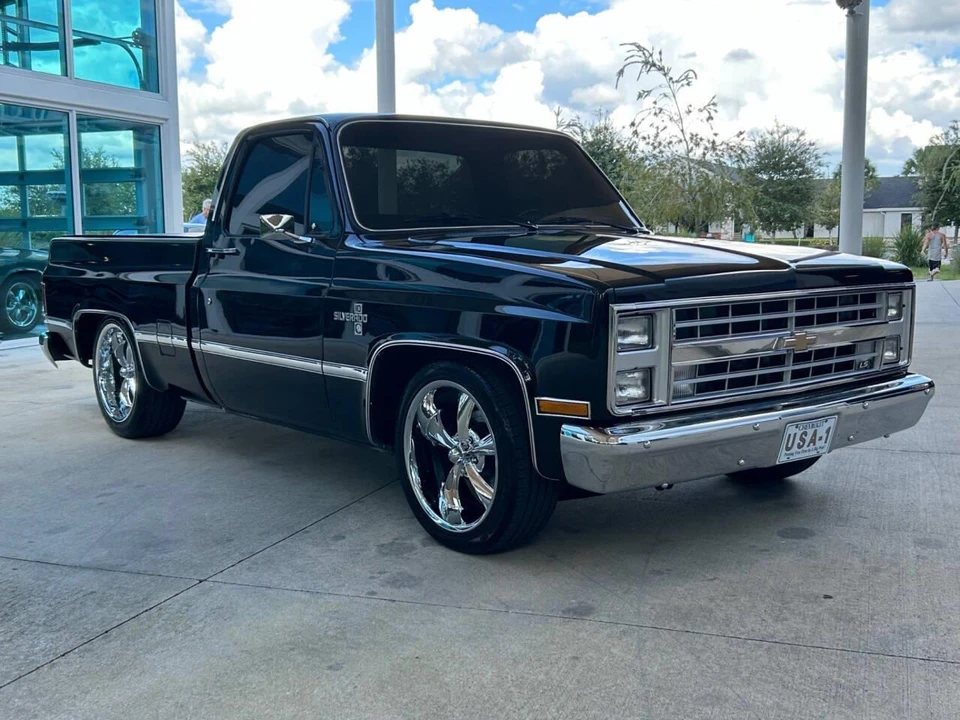 1987 Chevrolet C/K 3rd Gen - Image 3 of 31