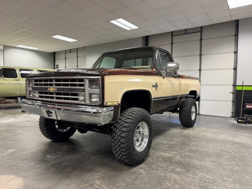 1987 Chevrolet C/K 3rd Gen - Image 2 of 21