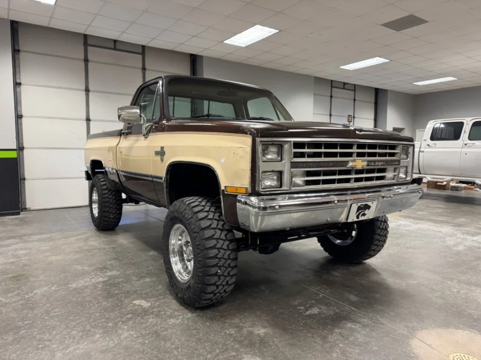 1987 Chevrolet C/K 3rd Gen - Image 4 of 21