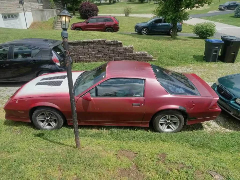 1987 Chevrolet Camaro 3rd Gen - Image 3 of 4