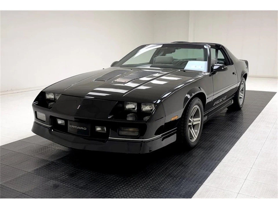 1987 Chevrolet Camaro 3rd Gen - Image 2 of 31
