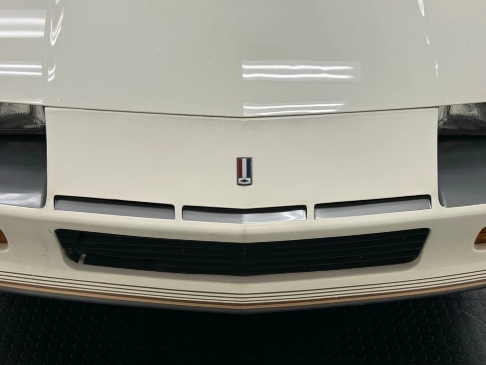1987 Chevrolet Camaro 3rd Gen - Image 12 of 31