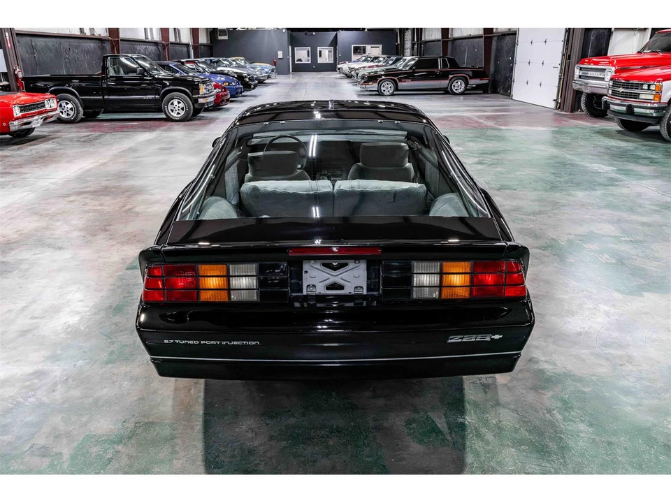 1987 Chevrolet Camaro IROC-Z & Z28 3rd Gen - Image 4 of 24