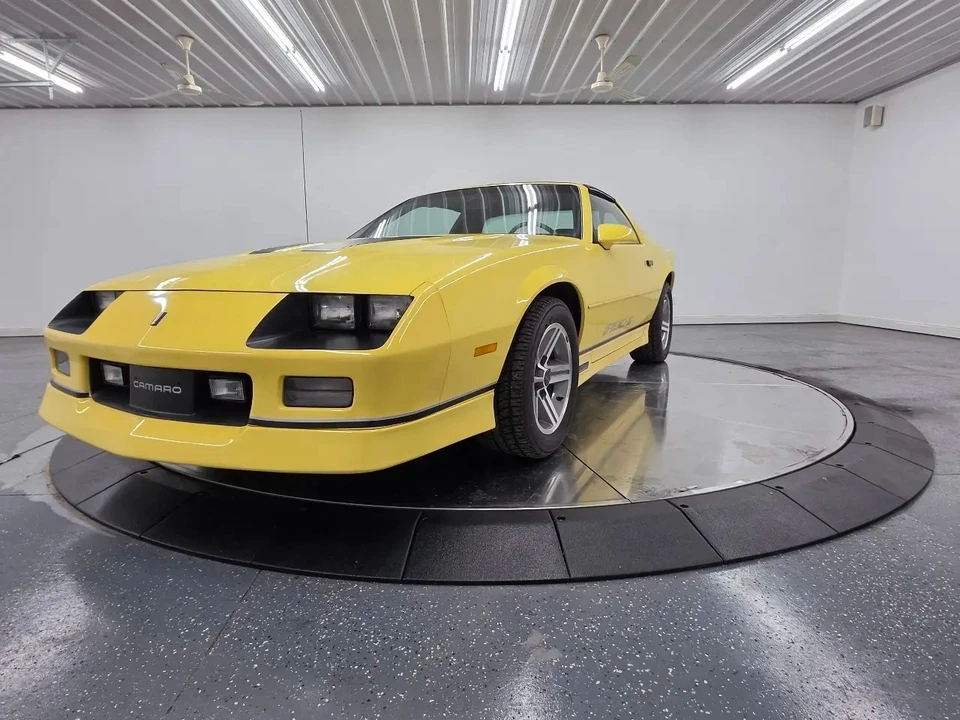 1987 Chevrolet Camaro IROC-Z & Z28 3rd Gen - Image 8 of 31