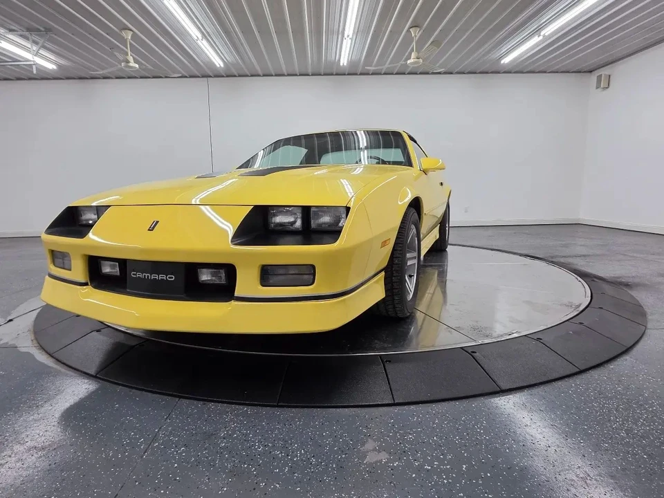 1987 Chevrolet Camaro IROC-Z & Z28 3rd Gen - Image 9 of 31
