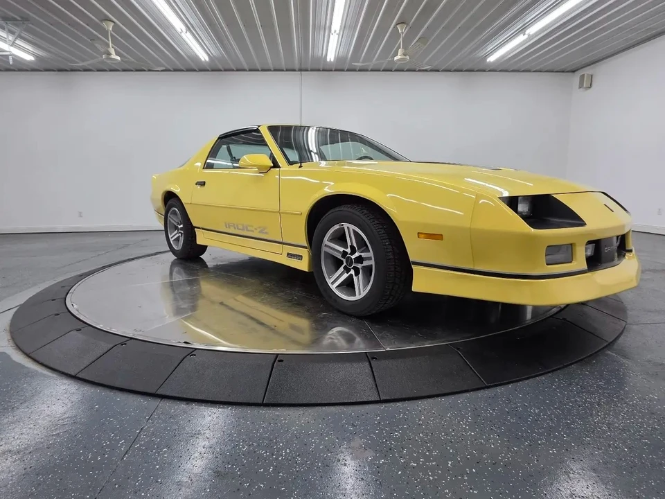 1987 Chevrolet Camaro IROC-Z & Z28 3rd Gen - Image 18 of 31