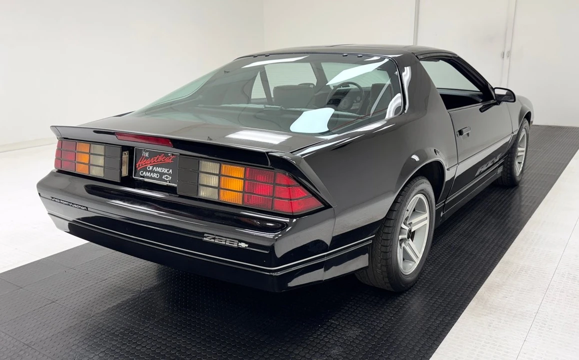 1987 Chevrolet Camaro IROC-Z & Z28 3rd Gen - Image 8 of 31