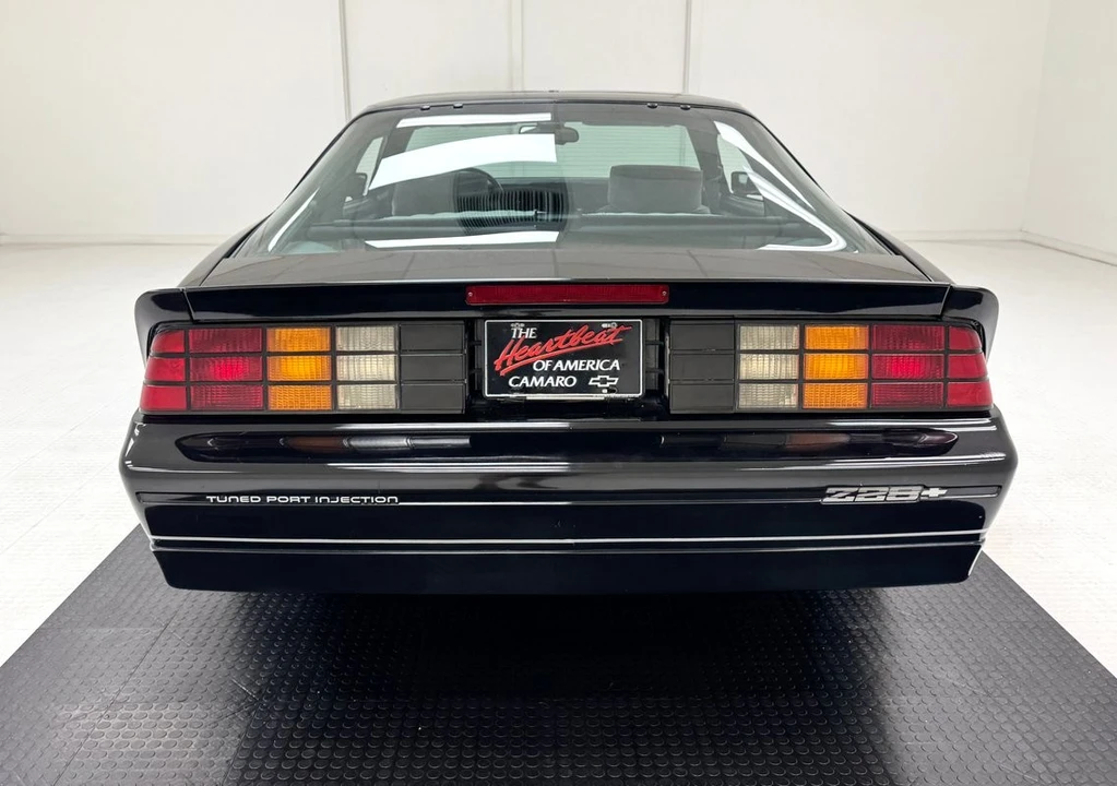 1987 Chevrolet Camaro IROC-Z & Z28 3rd Gen - Image 7 of 31