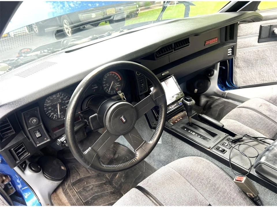1987 Chevrolet Camaro IROC-Z & Z28 3rd Gen - Image 23 of 31