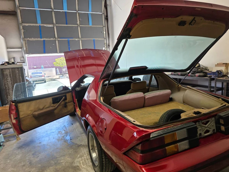 1987 Chevrolet Camaro 3rd Gen - Image 6 of 9