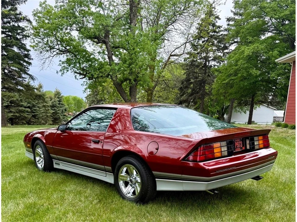1987 Chevrolet Camaro IROC-Z & Z28 3rd Gen - Image 5 of 31