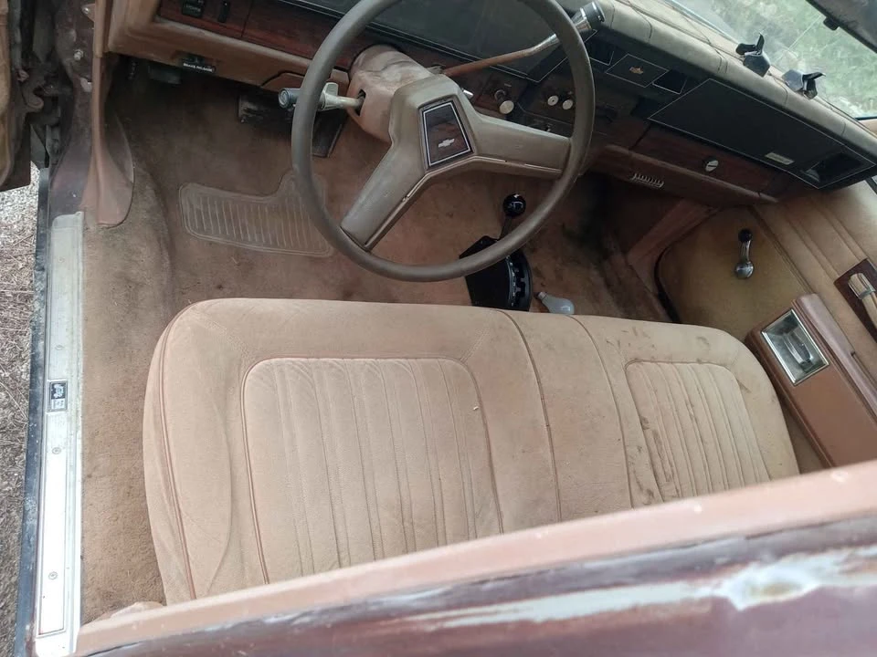 1987 Chevrolet Caprice - Image 3 of 4