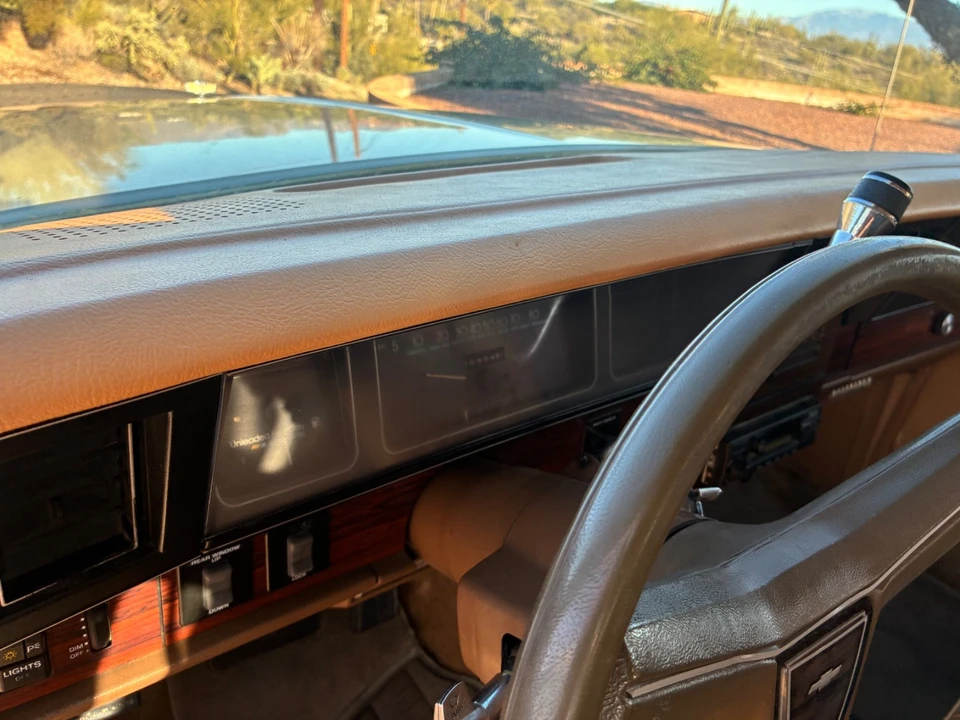 1987 Chevrolet Caprice - Image 9 of 21