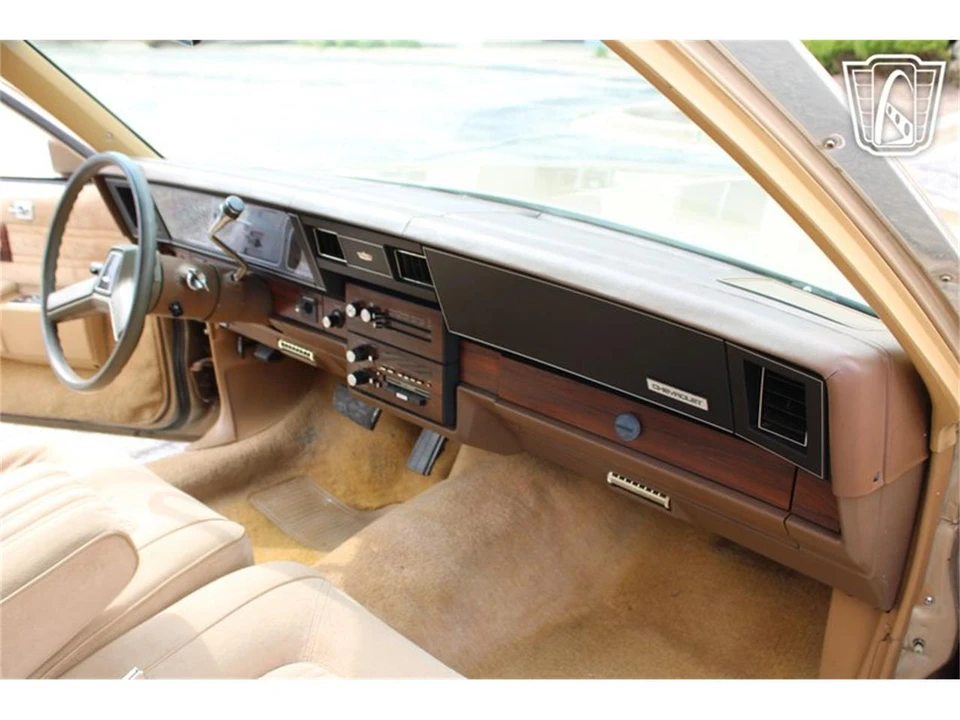 1987 Chevrolet Caprice - Image 11 of 31