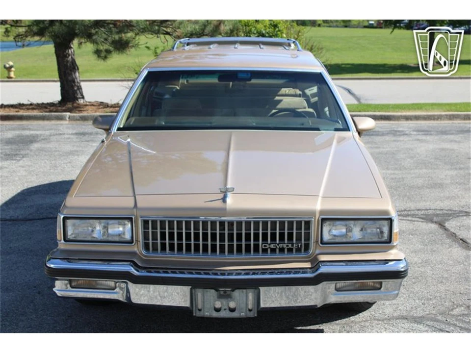 1987 Chevrolet Caprice - Image 6 of 31