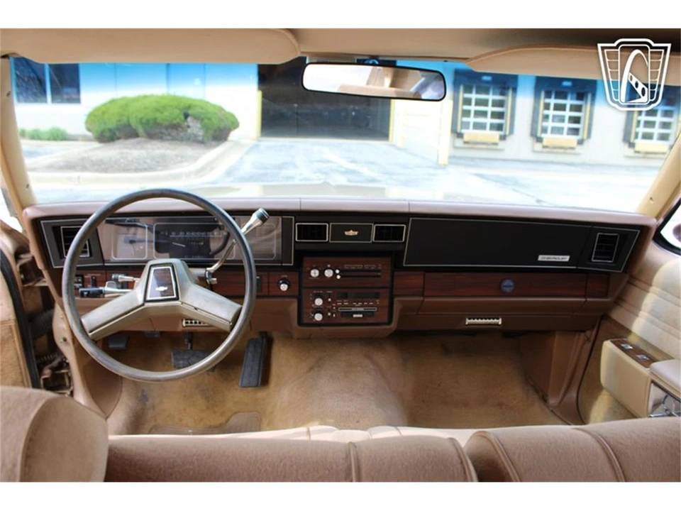1987 Chevrolet Caprice - Image 12 of 31