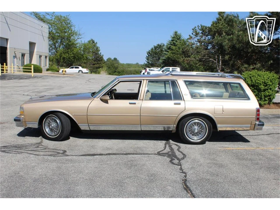 1987 Chevrolet Caprice - Image 23 of 31