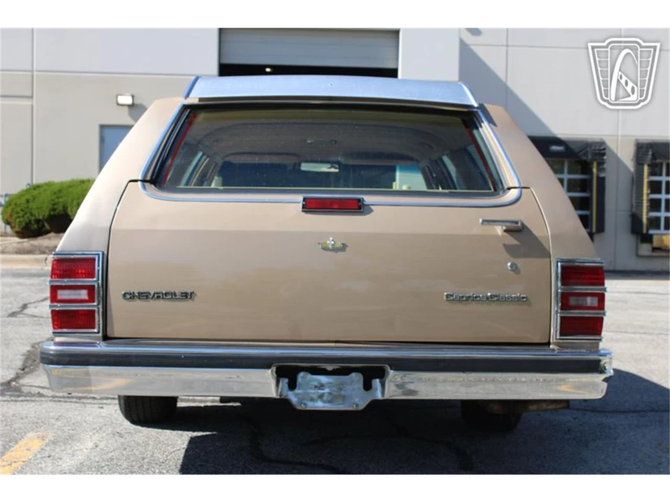 1987 Chevrolet Caprice - Image 28 of 31