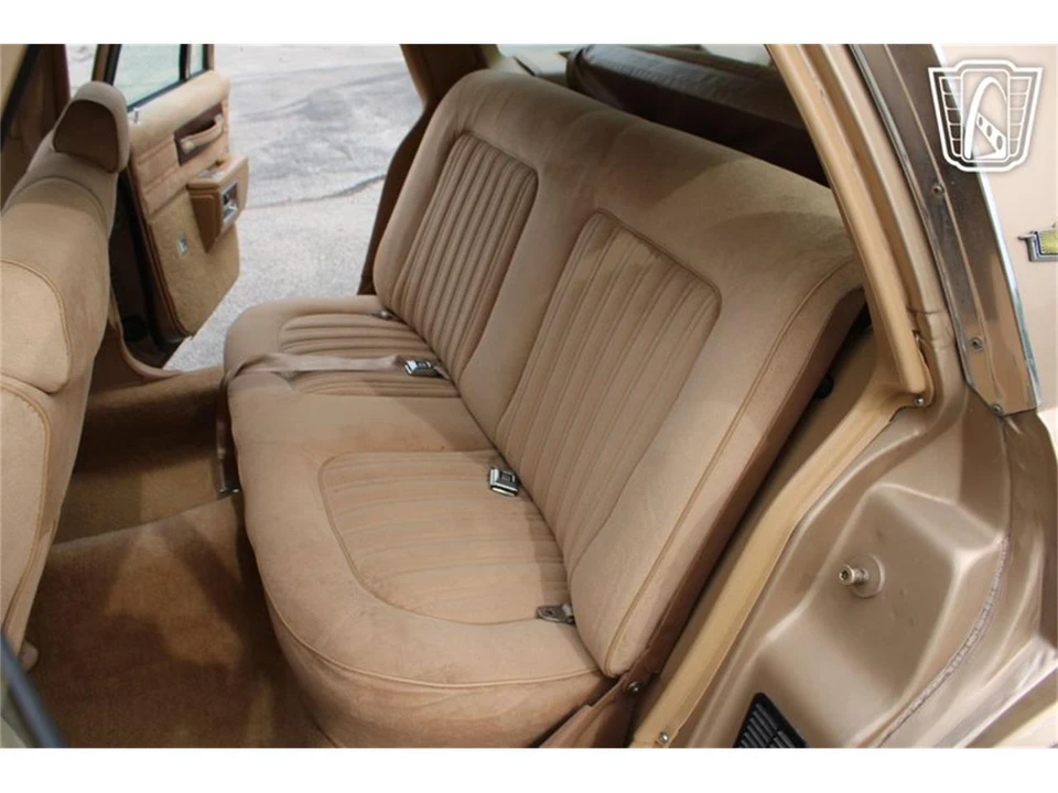 1987 Chevrolet Caprice - Image 14 of 31