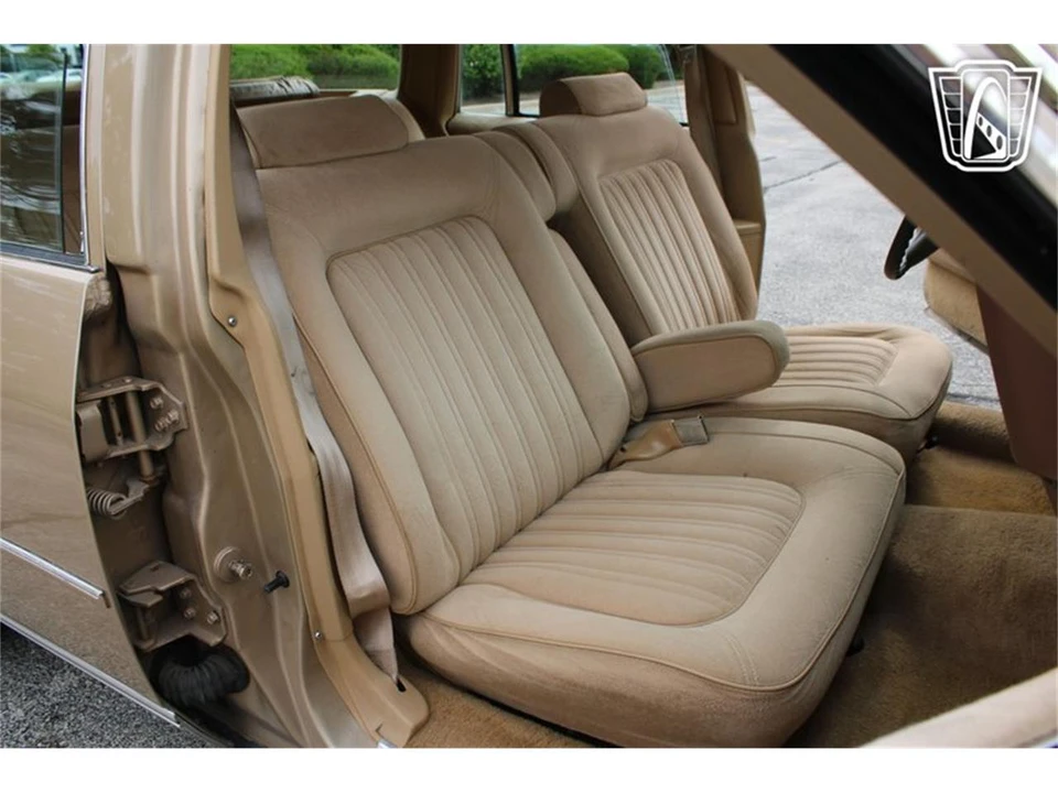 1987 Chevrolet Caprice - Image 10 of 31