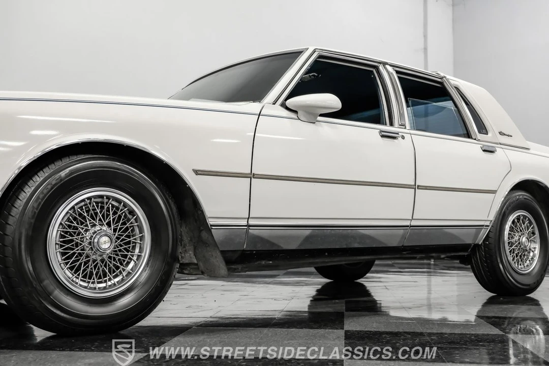 1987 Chevrolet Caprice - Image 21 of 21