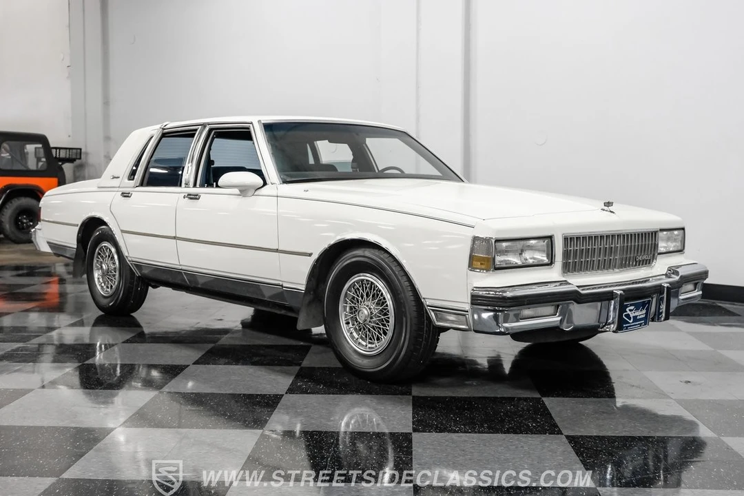 1987 Chevrolet Caprice - Image 15 of 21