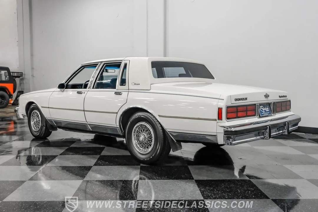 1987 Chevrolet Caprice - Image 8 of 12