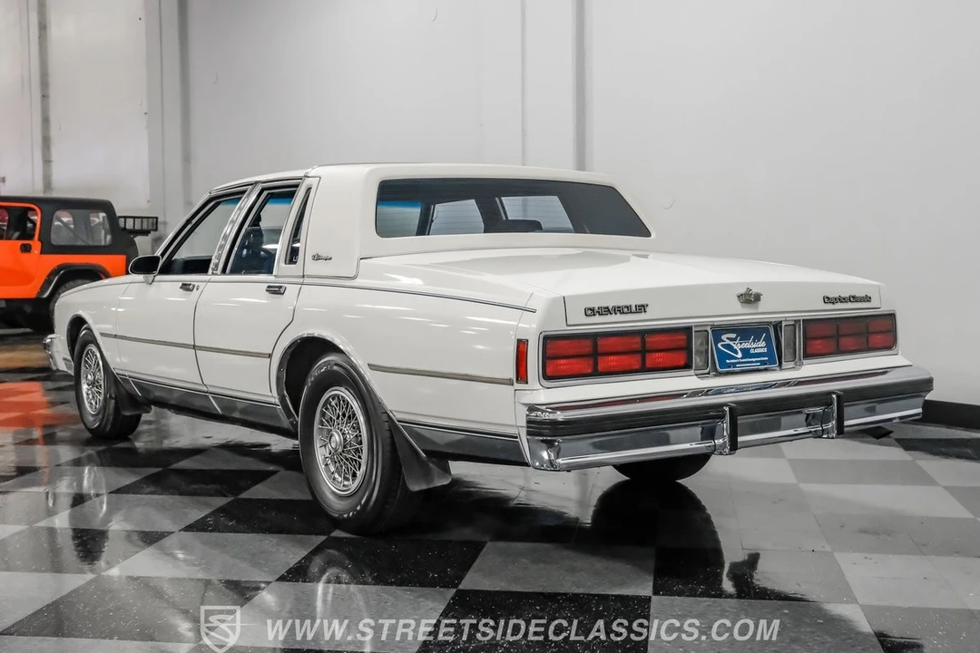 1987 Chevrolet Caprice - Image 9 of 12