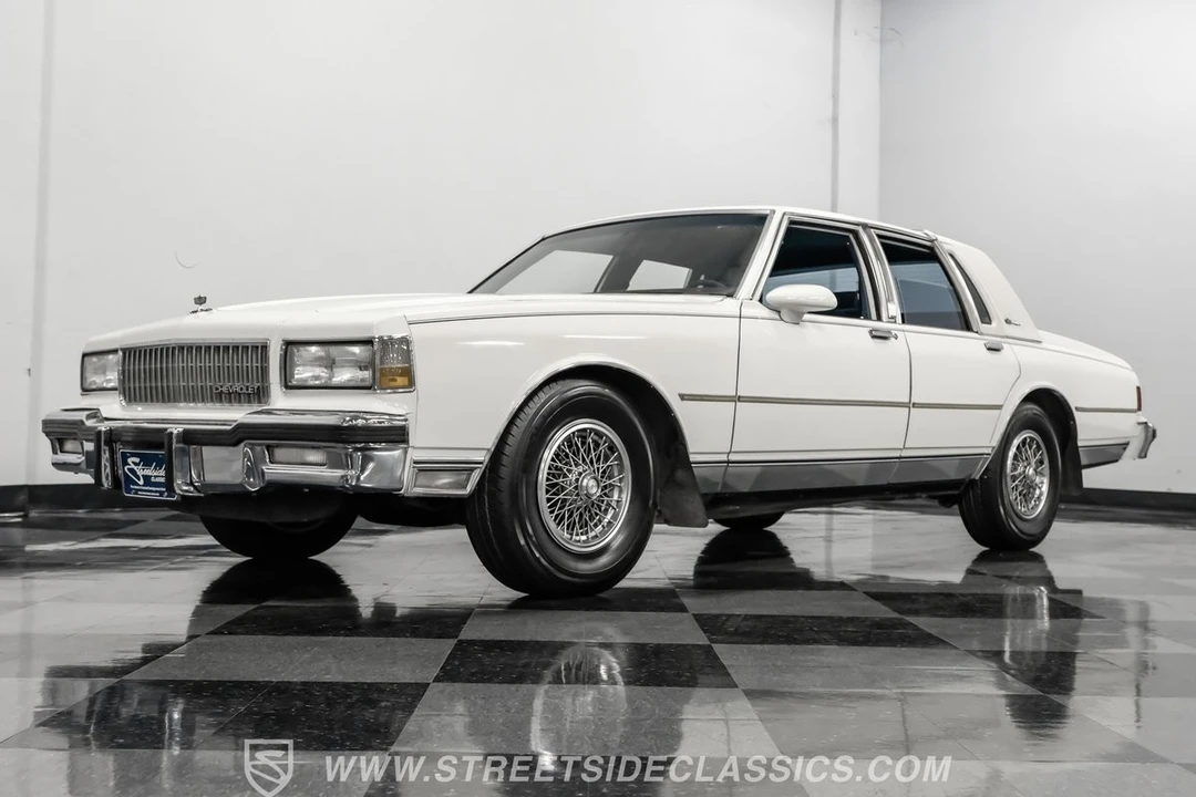 1987 Chevrolet Caprice - Image 20 of 21