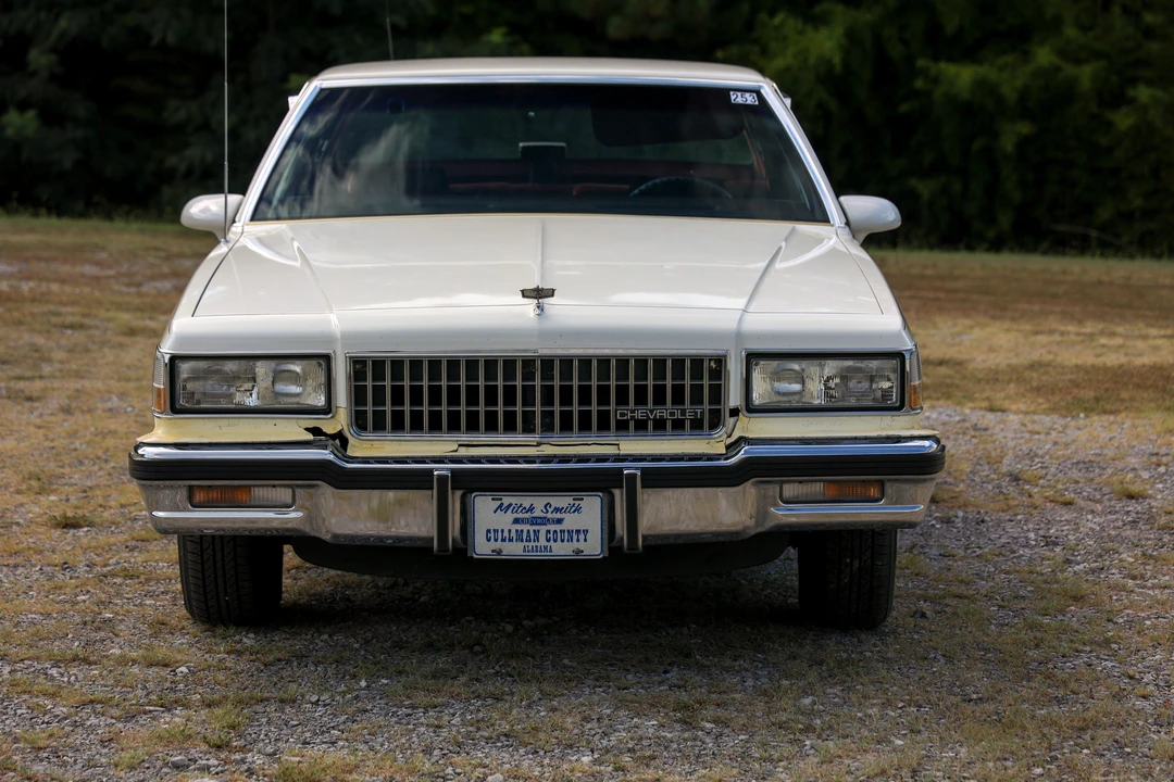1987 Chevrolet Caprice - Image 2 of 31