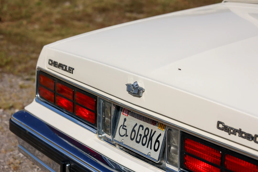 1987 Chevrolet Caprice - Image 13 of 31
