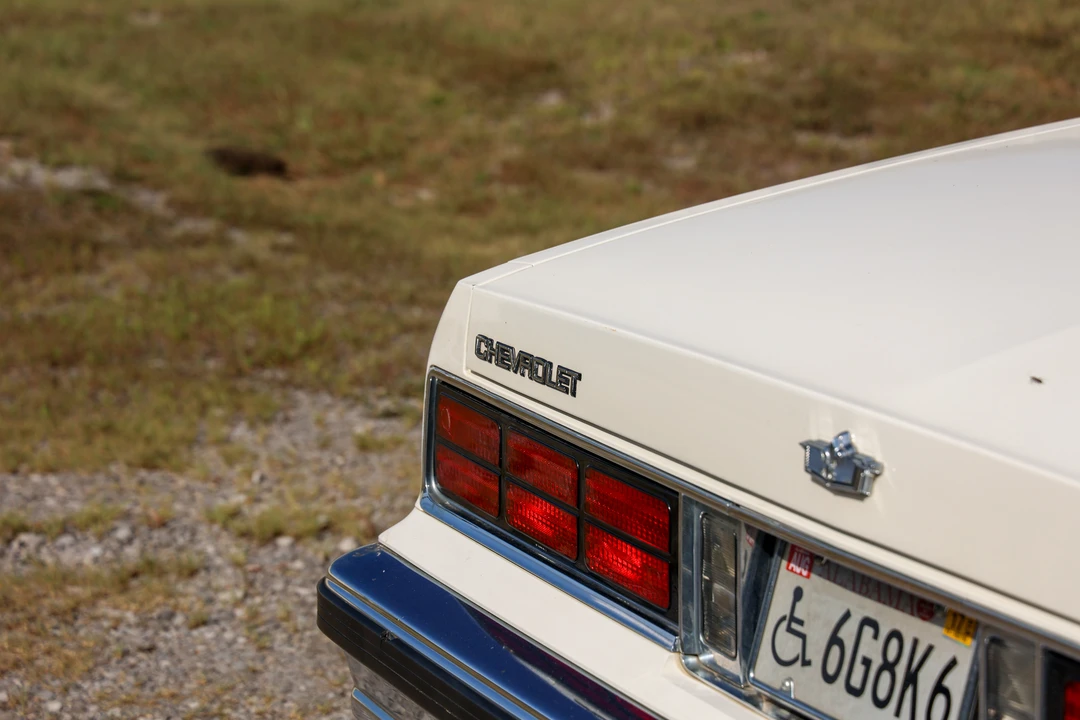 1987 Chevrolet Caprice - Image 14 of 31