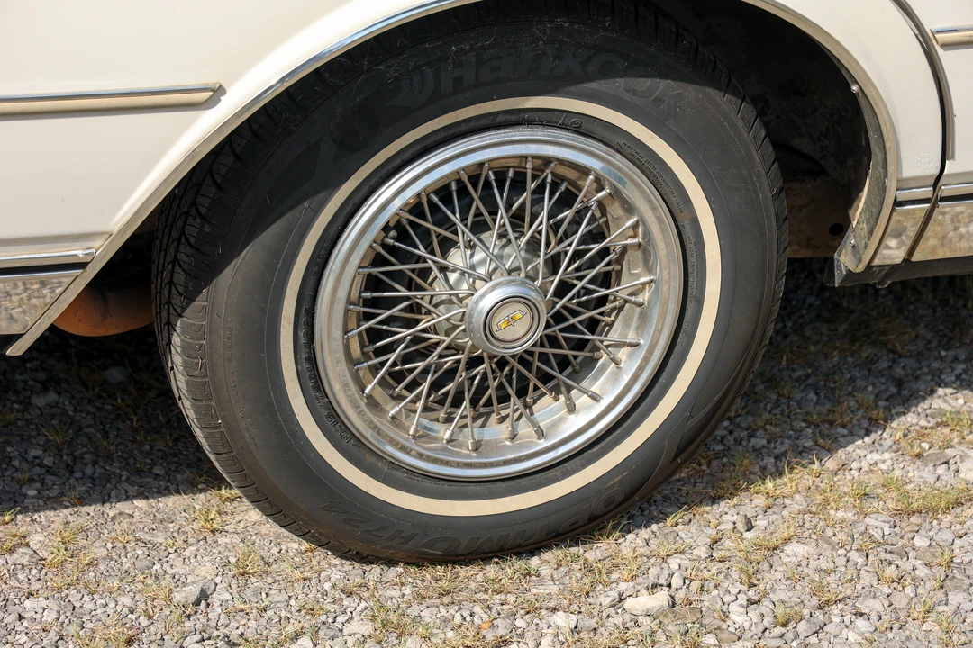 1987 Chevrolet Caprice - Image 17 of 31