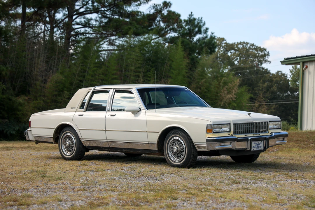 1987 Chevrolet Caprice - Image 7 of 31