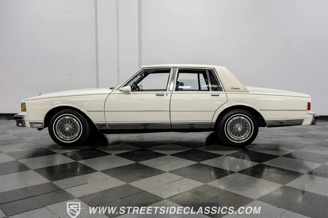 1987 Chevrolet Caprice - Image 3 of 12
