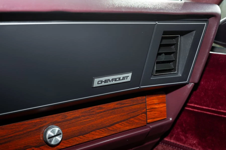 1987 Chevrolet Caprice - Image 16 of 31