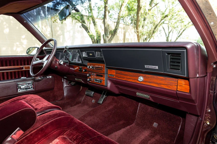 1987 Chevrolet Caprice - Image 25 of 31