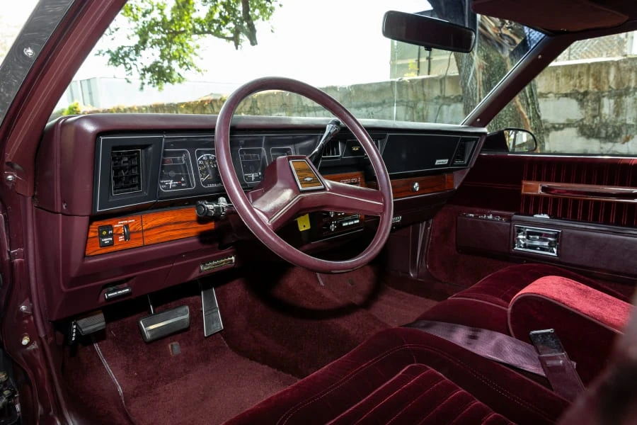 1987 Chevrolet Caprice - Image 13 of 31