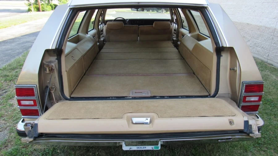 1987 Chevrolet Caprice - Image 9 of 12