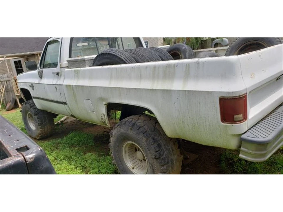1987 Chevrolet C/K 3rd Gen - Image 4 of 10