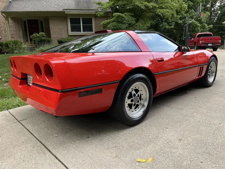 1987 Chevrolet Corvette C4 - Image 2 of 31