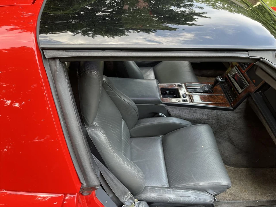 1987 Chevrolet Corvette C4 - Image 11 of 31