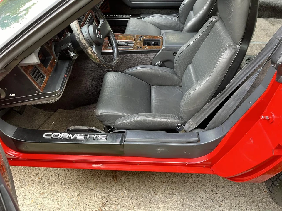 1987 Chevrolet Corvette C4 - Image 12 of 31